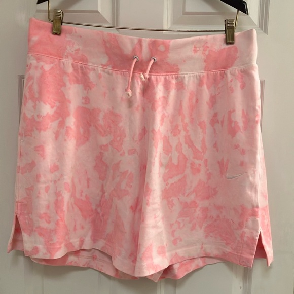 Nike Pants - Nike Casual Athletic/Athleisure/Beach Shorts, NWT!